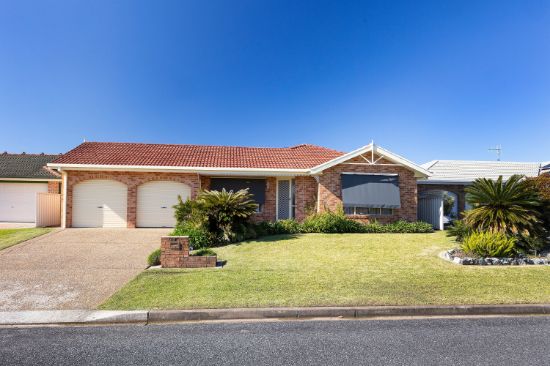 7 Victoria Place, Forster, NSW 2428