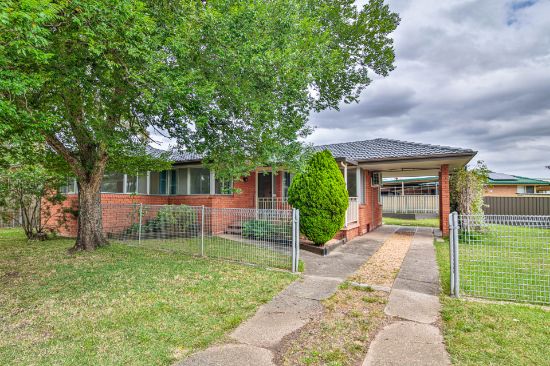 70 Rugby St, Werrington County, NSW 2747