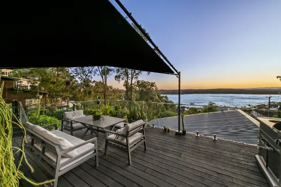 72 Coal Point Road, Coal Point, NSW, 2283