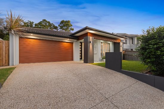 72 Feathertail Place, Wakerley, Qld 4154