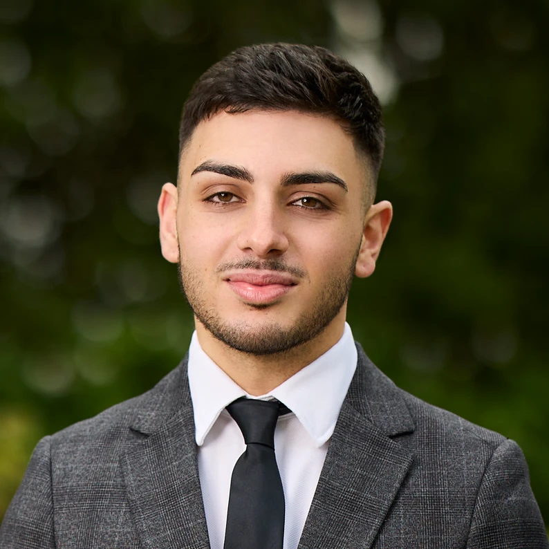 Cristian Aloisi - Real Estate Agent