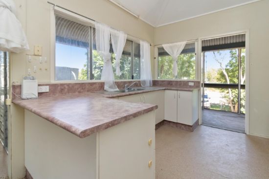 73 Gregory St, Cloncurry, Qld 4824