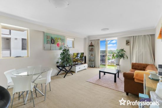 74/4-10 Pound Road, Hornsby, NSW 2077