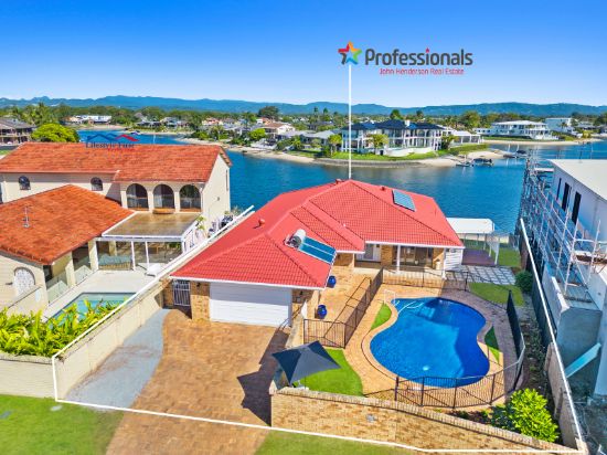 74 Sovereign Drive, Mermaid Waters, Qld 4218