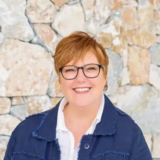 Trish Breen - Real Estate Agent