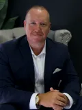 Chris  Bell - Real Estate Agent From - Milson Real Estate - Milsons Point