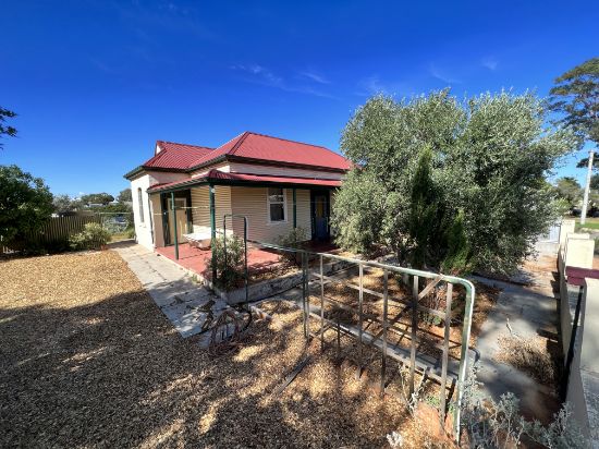 79 Bowen Street, Broken Hill, NSW 2880