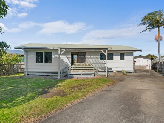 79 Carpenter St, Lakes Entrance, VIC, 3909