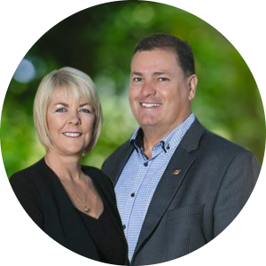 Toni and James Thompson - Real Estate Agent