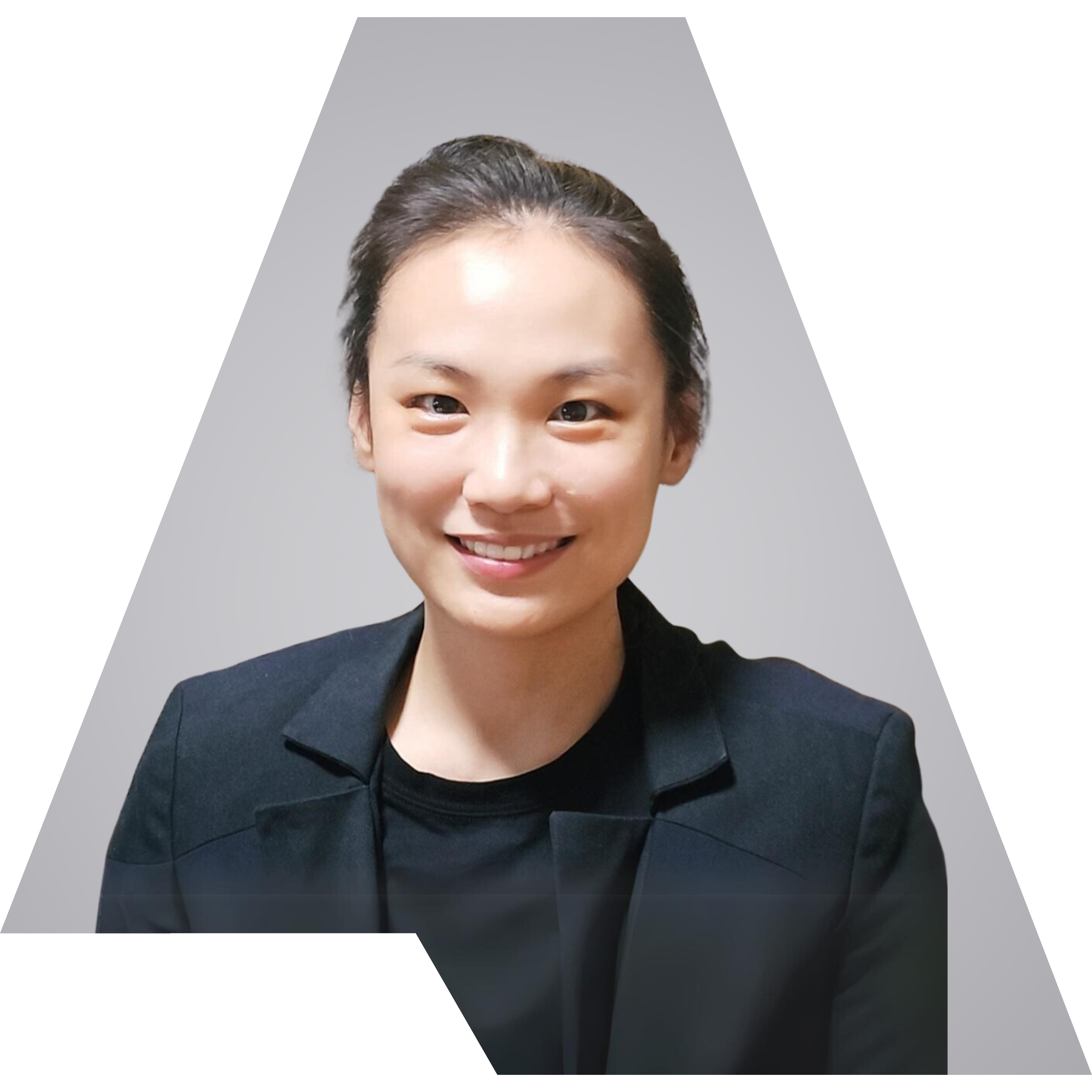 Gracie Hou - Real Estate Agent
