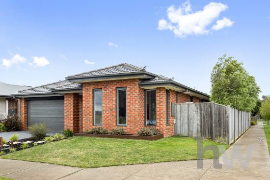 8-10 Settler Place, Armstrong Creek, Vic 3217