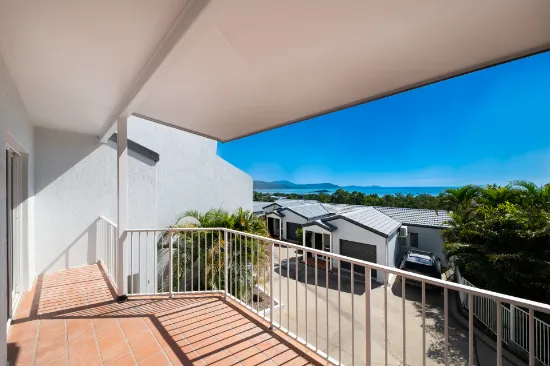 8/12 Eshelby Drive, Cannonvale, QLD, 4802