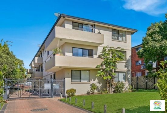 8/2 Calliope Street, Guildford, NSW 2161