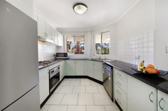 8/31-33 Moss Place, Westmead, NSW 2145