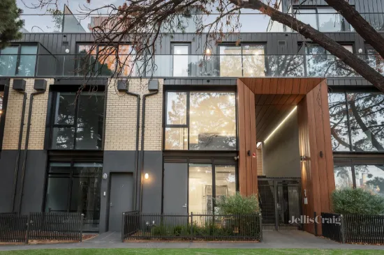8/343 Williamstown Road, Port Melbourne, VIC, 3207