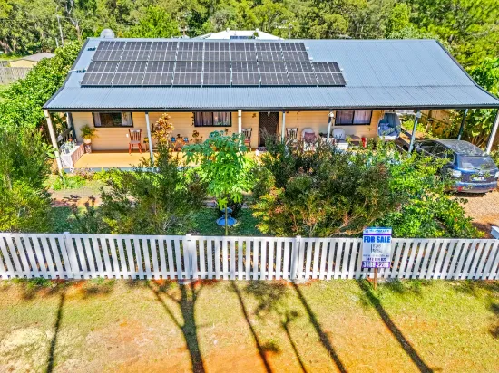 8 Aimeo Esplanade, Russell Island, QLD, 4184