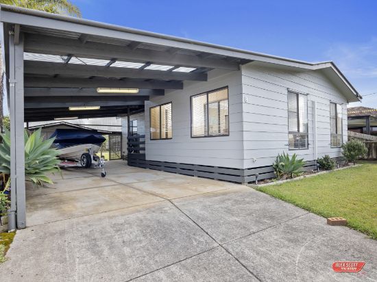 8 Albany Road, Cowes, Vic 3922