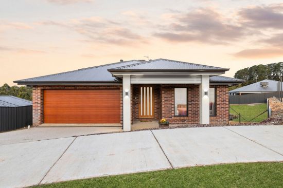 8 Ambience Place, Brown Hill, Vic 3350