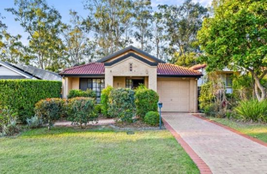 8 Auburn Place, Forest Lake, Qld 4078