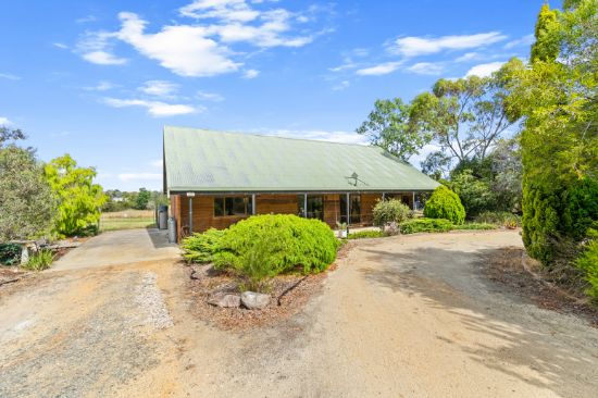 8 Brewer Court, Longford, Vic 3851