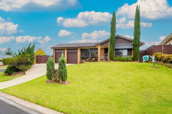 8 Brierley Place, Eagle Vale, NSW 2558