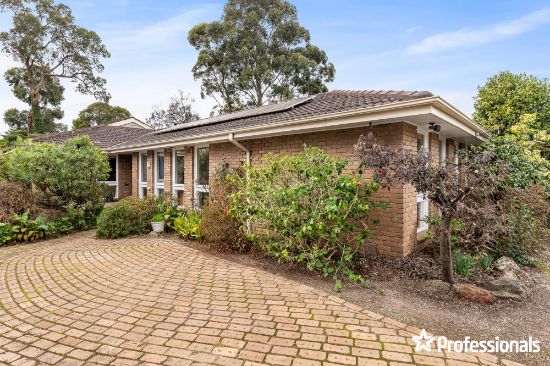 8 Bromley Close, Ferntree Gully, Vic 3156