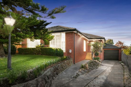 8 Cedar Close, Chadstone, Vic 3148