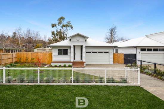 8 Davy Street, Woodend, Vic 3442