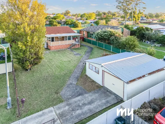 8 Eurabbie Place, Macquarie Fields, NSW, 2564