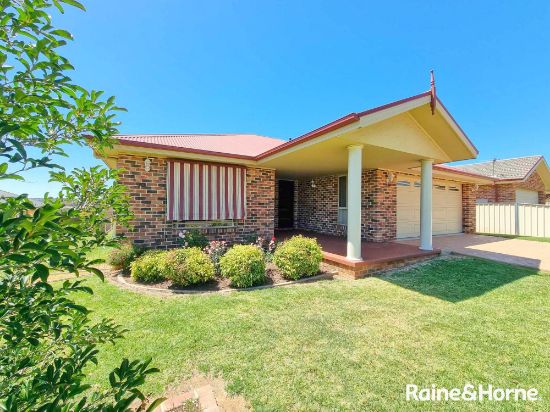 8 Hills Street, Young, NSW 2594