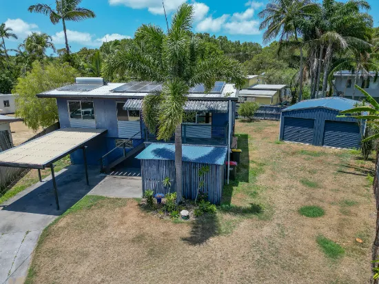 8 Janz St, Slade Point, QLD, 4740