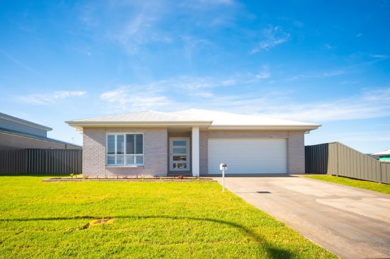 8 Maher Circuit, Griffith, NSW 2680