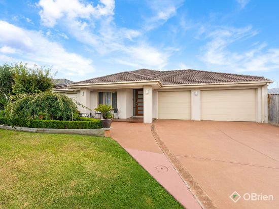 8 Marcanna Place, Beaconsfield, Vic 3807