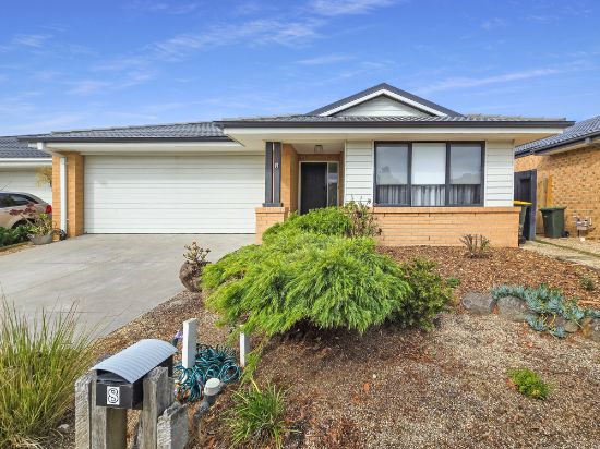 8 Neville Drive, Armstrong Creek, Vic 3217