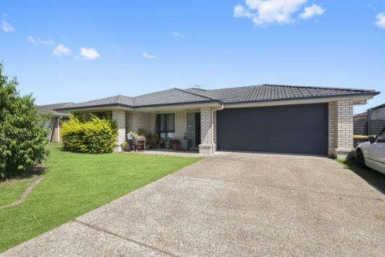 8 Peggy Road, Bellmere, Qld 4510