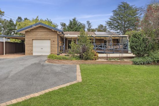 8 Real Place, Latham, ACT 2615