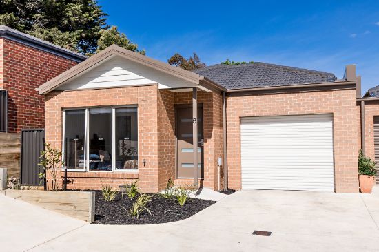 8 Riverside Place, Brown Hill, Vic 3350