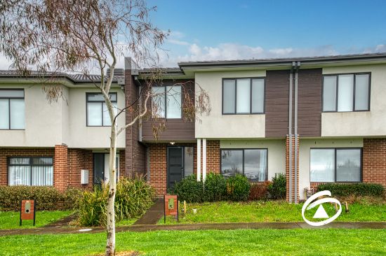 8 Todd Lane, Pakenham, Vic 3810