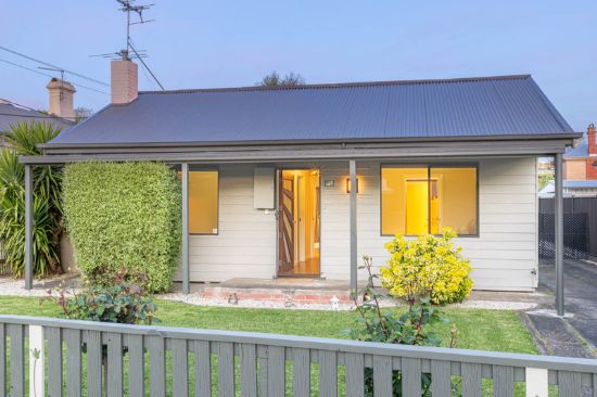 816 Doveton Street, Soldiers Hill, Vic 3350