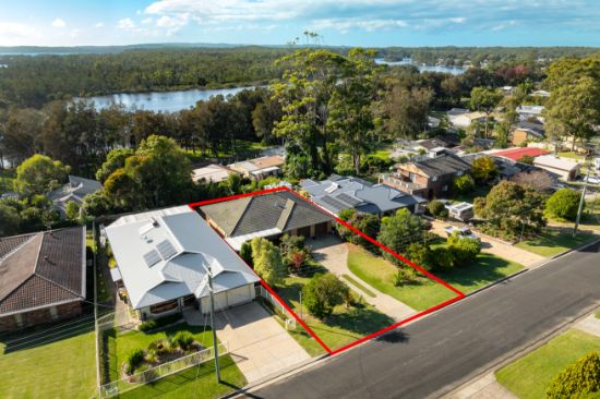 82 River Road, Sussex Inlet, NSW 2540