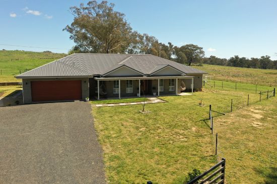 83 Thomsons Road, Young, NSW 2594