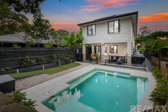 84 Roseneath Parade, Wynnum West, Qld 4178