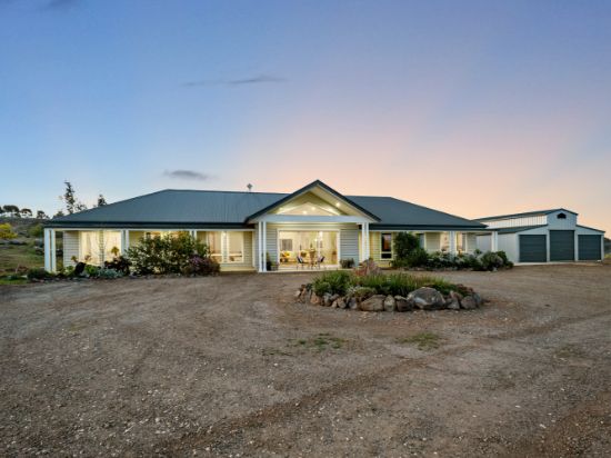 88 Paces Lane, Rowsley, Vic 3340