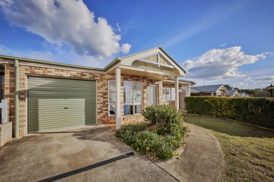 885 Ruthven Street South, South Toowoomba, Qld 4350