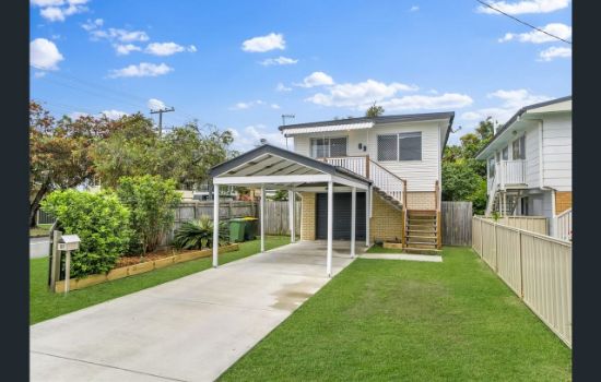 89 Eversleigh Road, Scarborough, Qld 4020