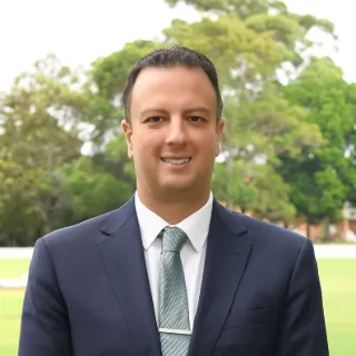 Costa Kaparos - Real Estate Agent