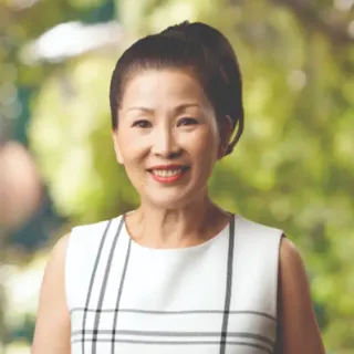 Helen   Yan - Real Estate Agent