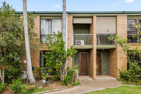 9/2 Guinevere Court, Bethania, Qld 4205
