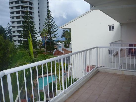 9/65 Old Burleigh Road, Surfers Paradise, Qld 4217