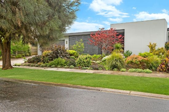 9 Armstrong Court, Port Fairy, Vic 3284